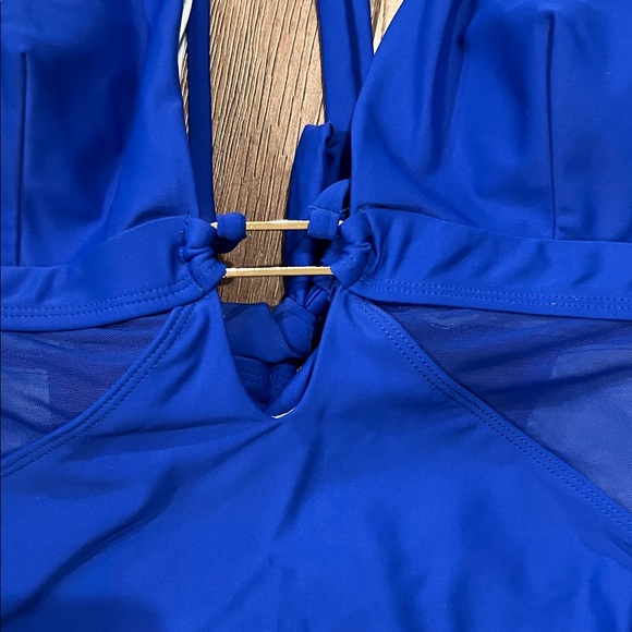 Cushy - Vibrant Blue One-Piece Swimsuit - Picture 2 of 4